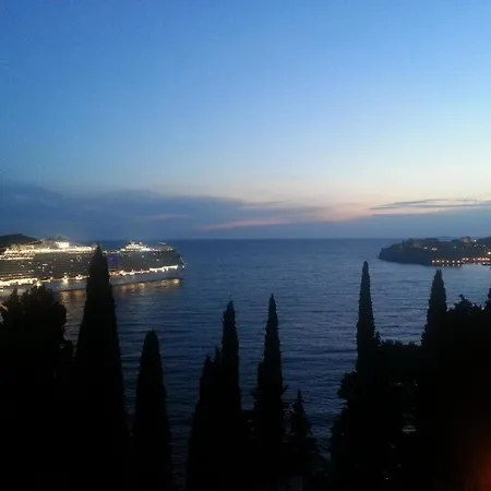 Fuer 3 Personen 1 Kind Ca 60 M In Dubrovnik, Dalmatien Dubrovnik-neretva Apartment Dubrovnik